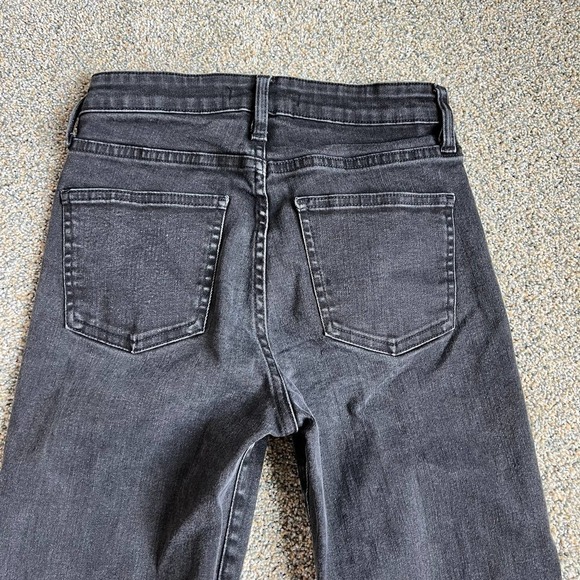 UNIQLO Black Mid Rise Jeans Skinny Straight Leg Stretch Denim Casual Women's 24 - Picture 4 of 8